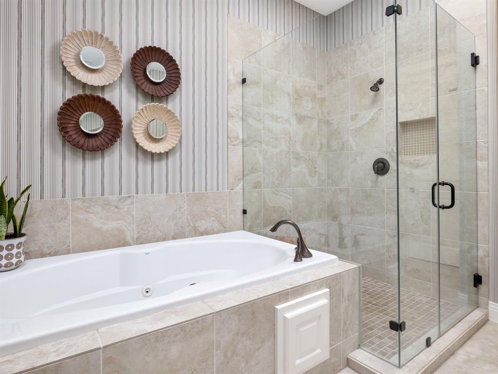 2601 N Quinlan Park RD Unit: 502