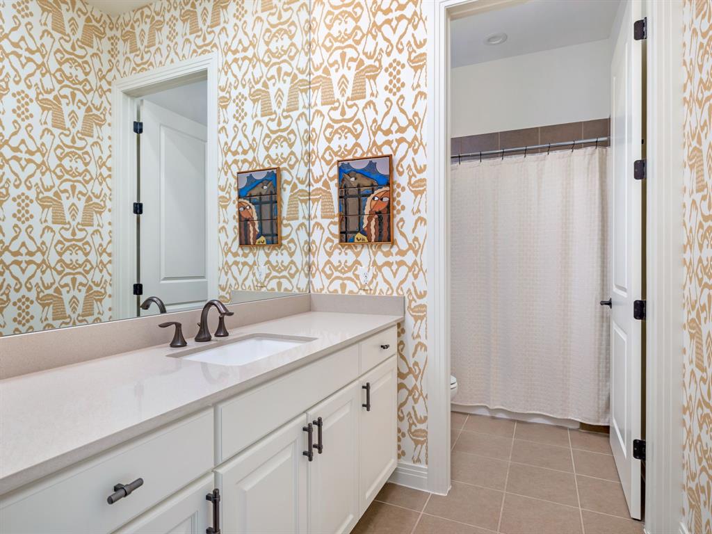 2601 N Quinlan Park RD Unit: 502