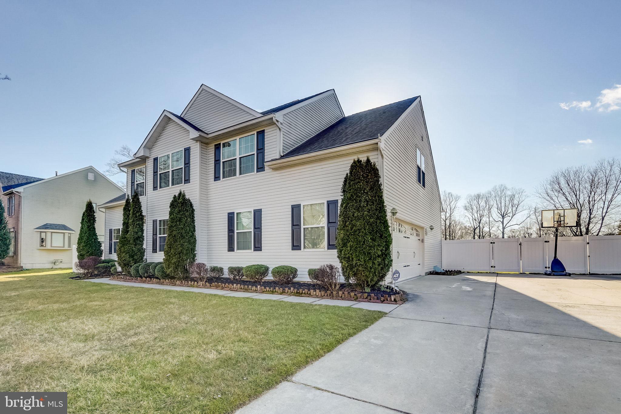 154 Memorial Ln