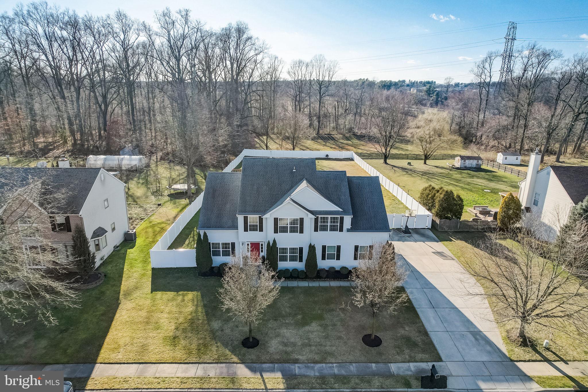 154 Memorial Ln