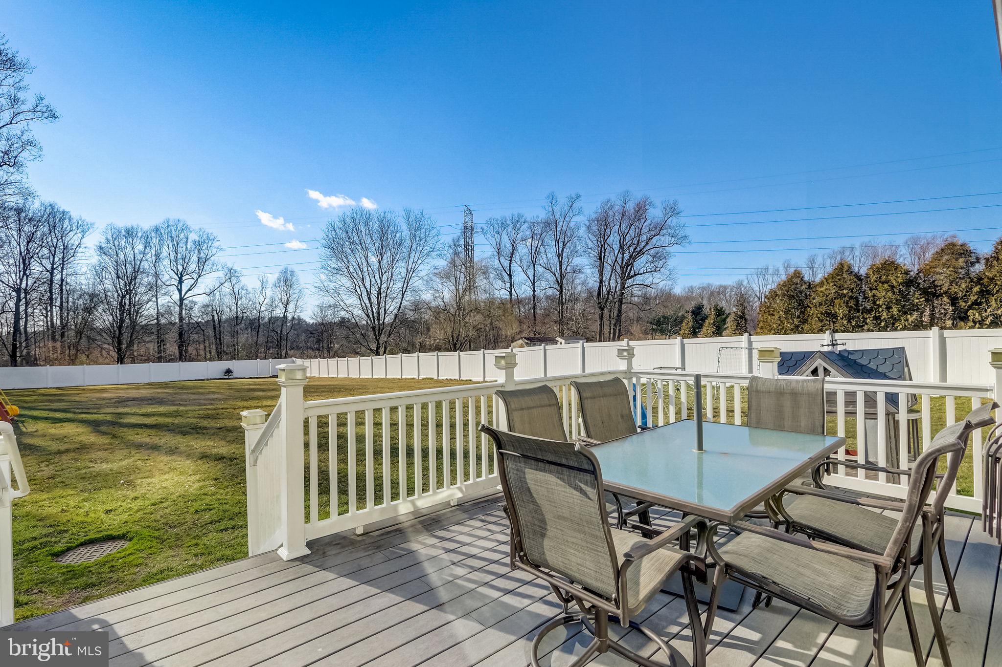 154 Memorial Ln