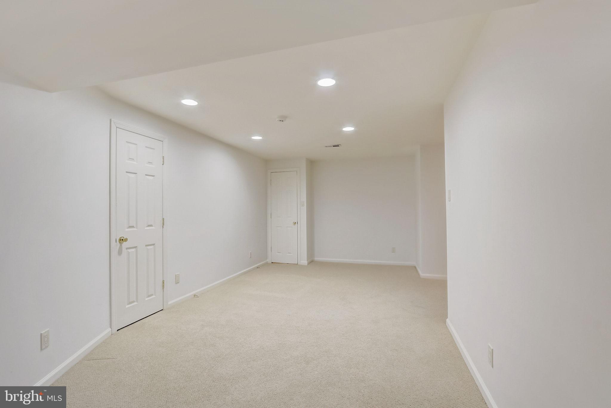 154 Memorial Ln