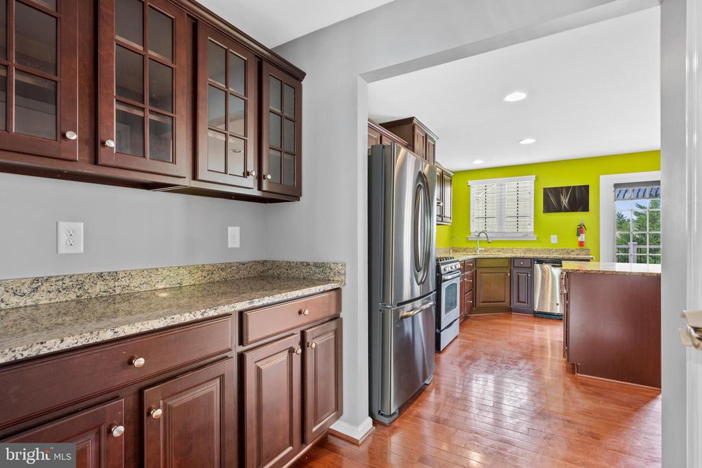 305 NATHAN DRIVE