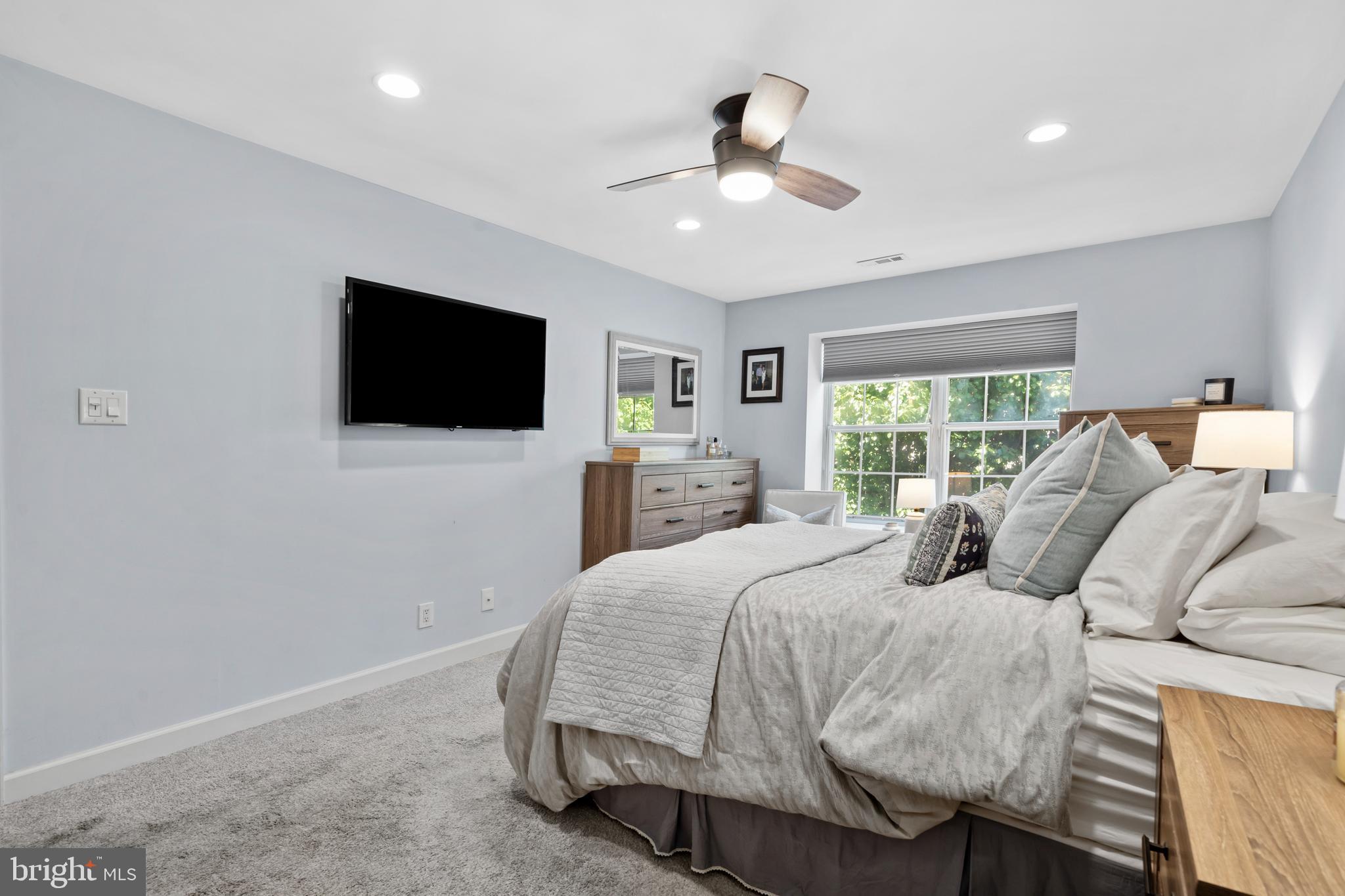 1208B YARMOUTH LANE