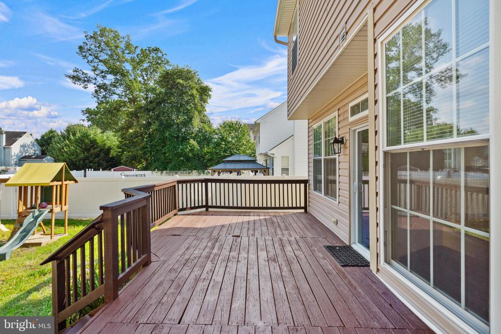 10 Morris Dr