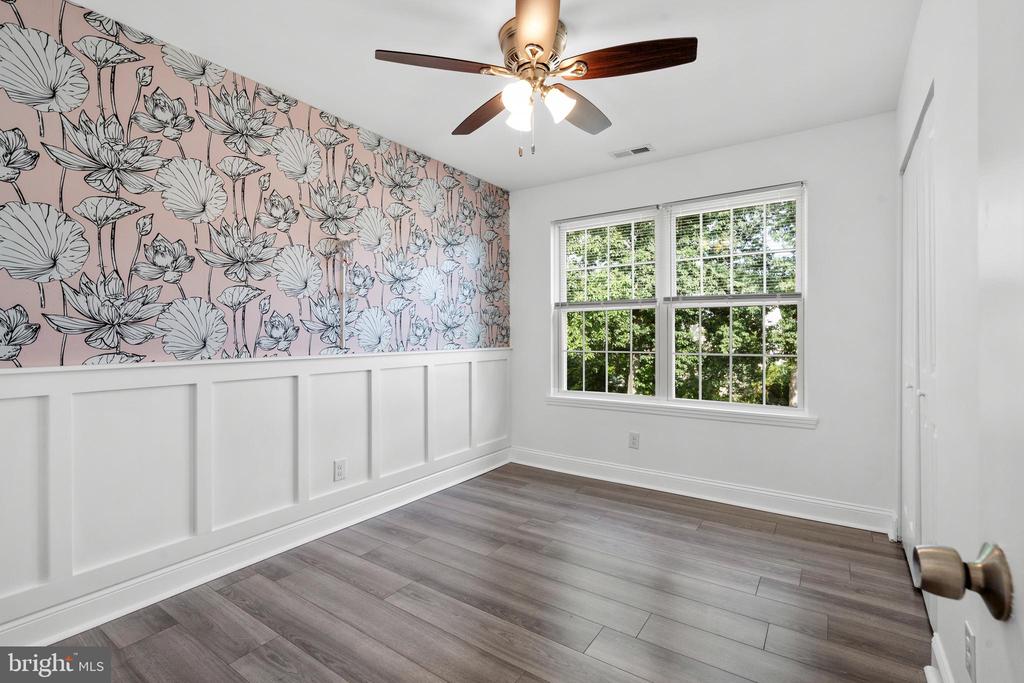 10 Morris Dr