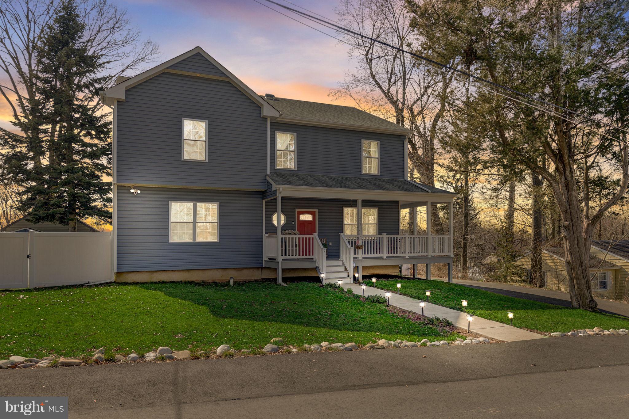 423 Walnut Ave