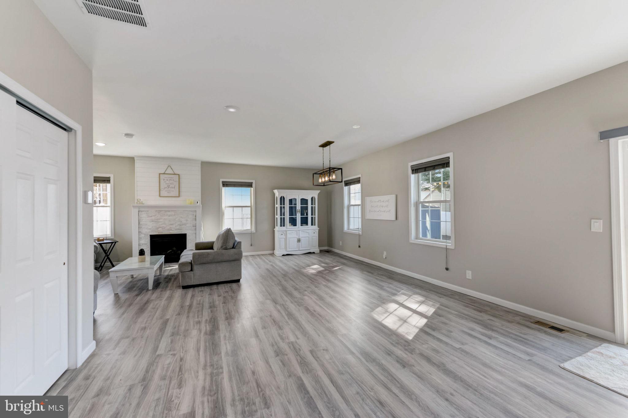 423 Walnut Ave