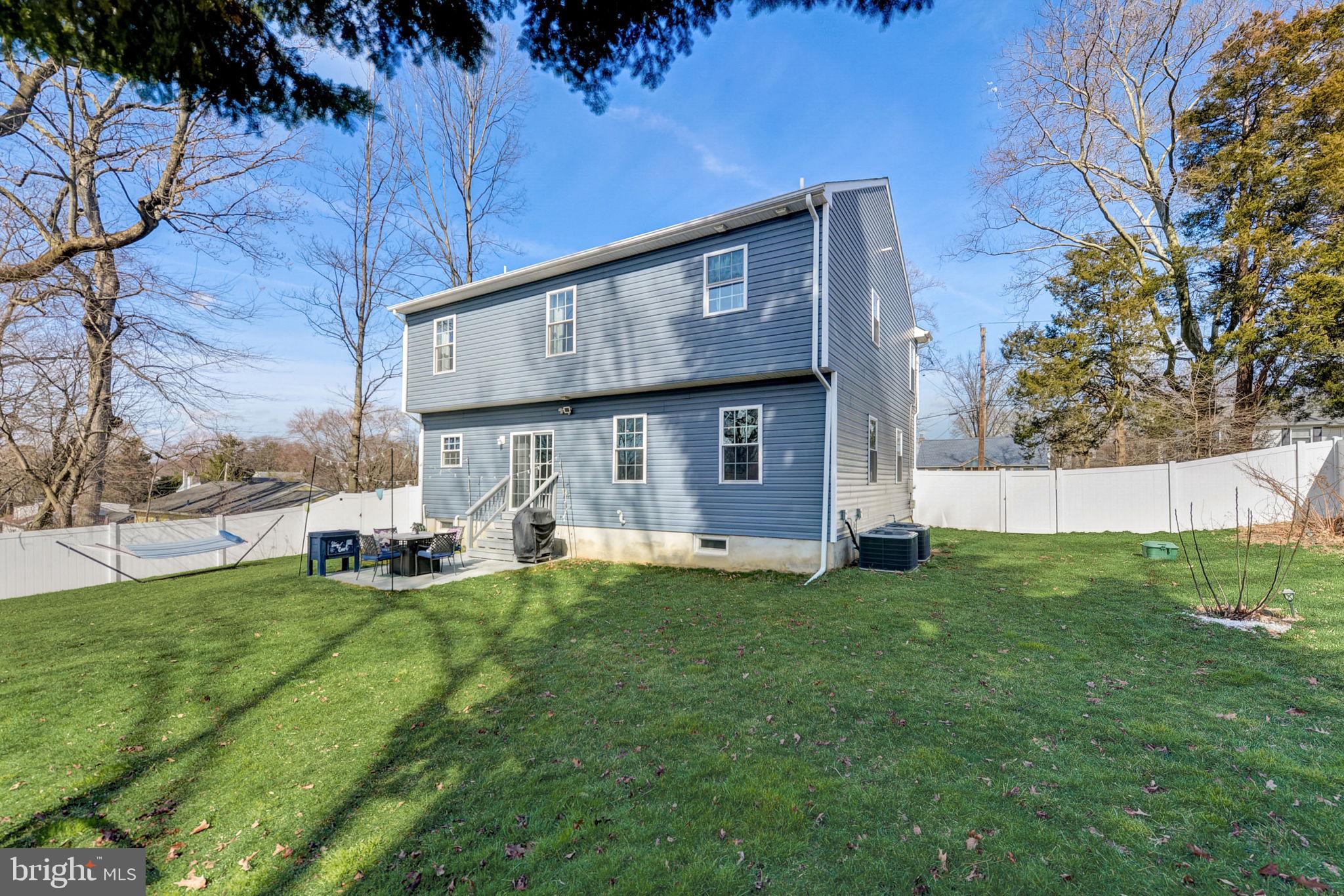423 Walnut Ave
