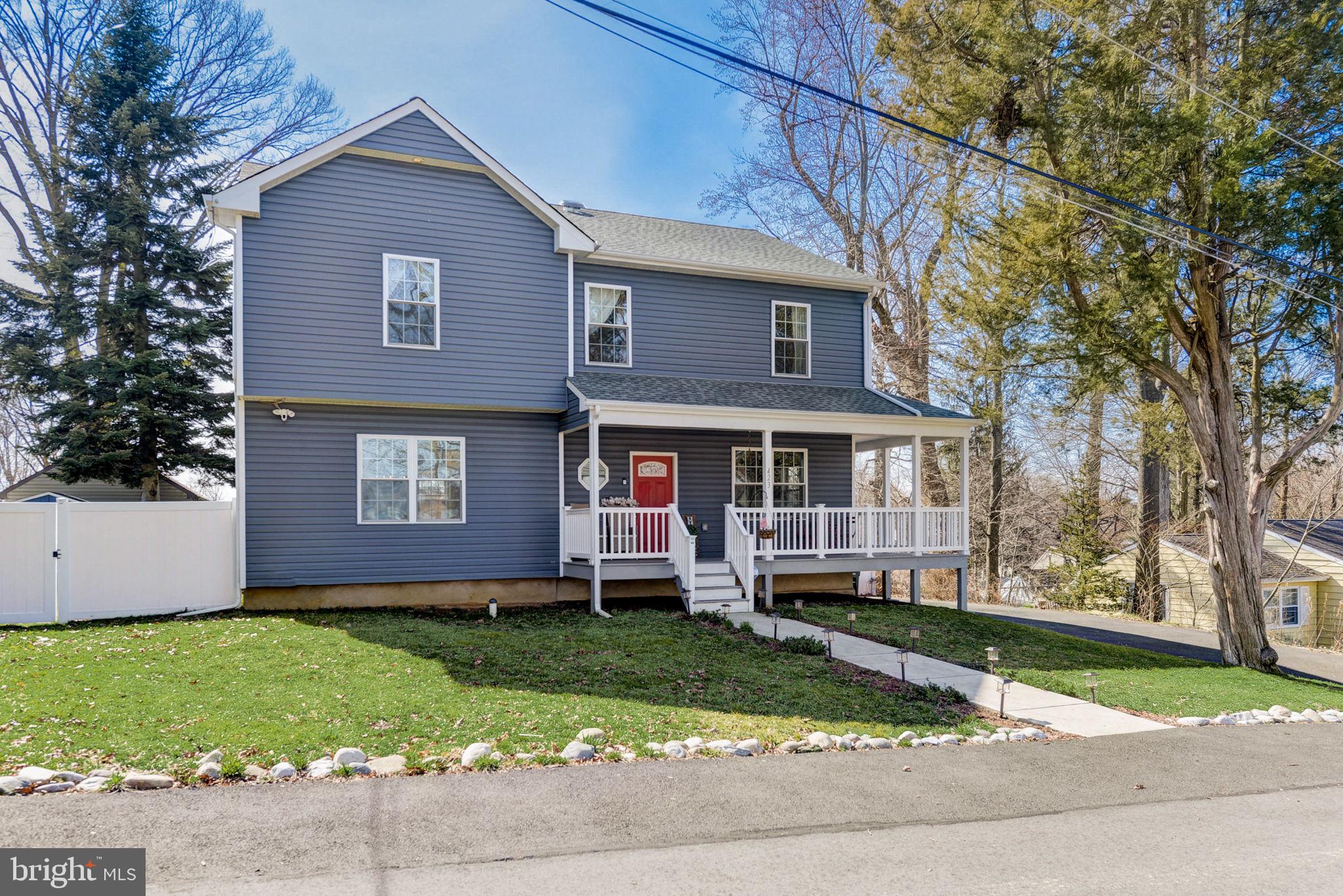423 Walnut Ave
