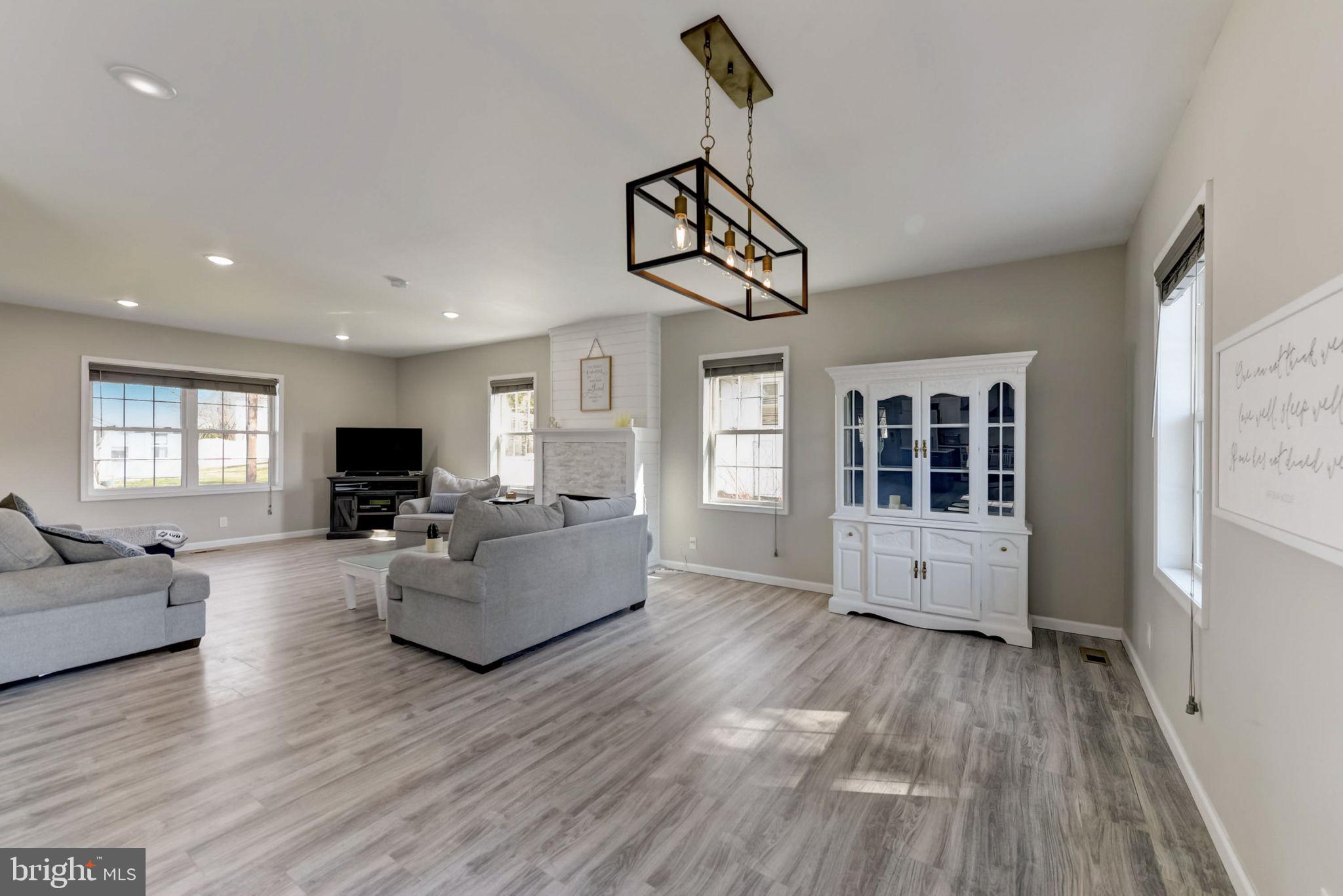 423 Walnut Ave