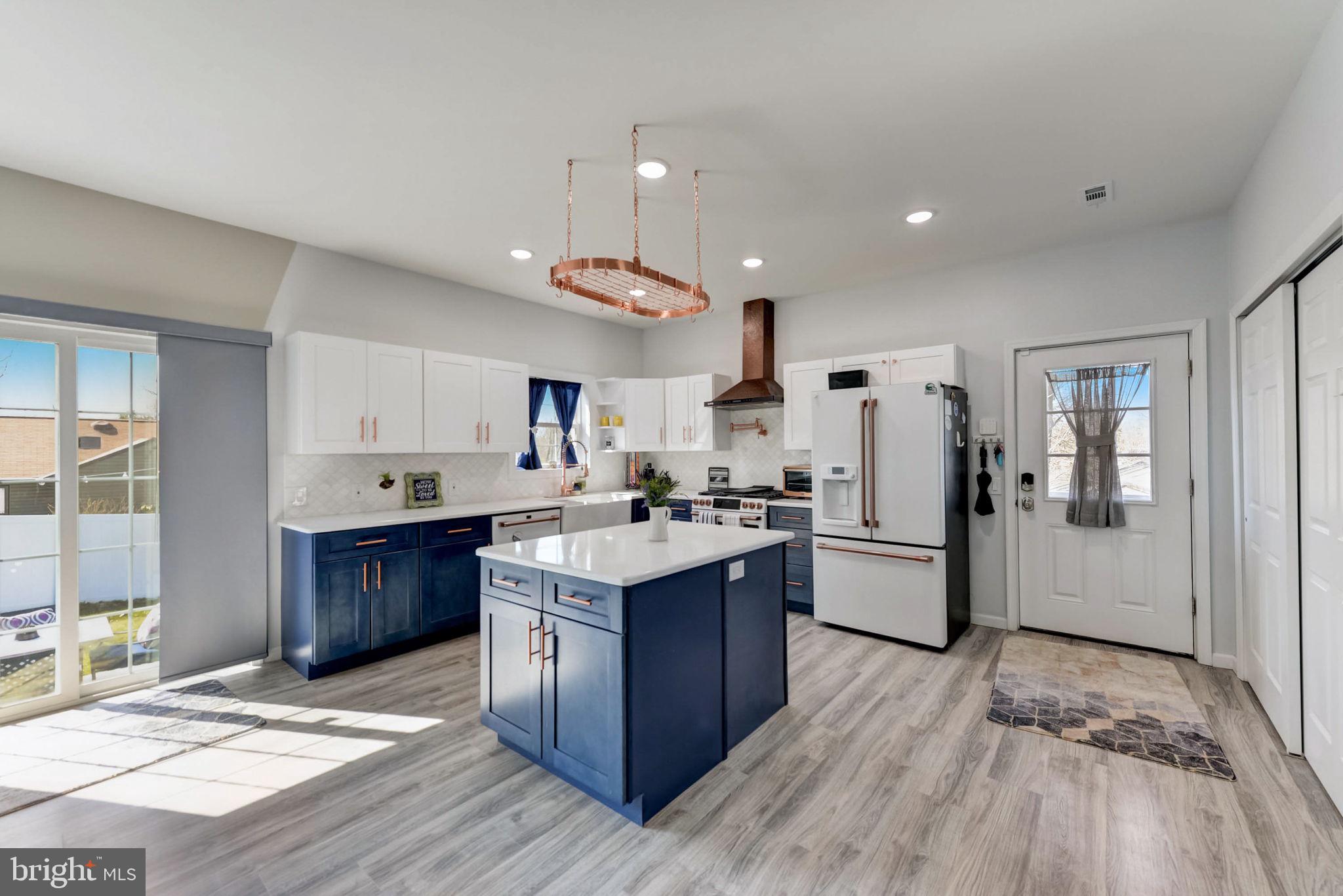 423 Walnut Ave