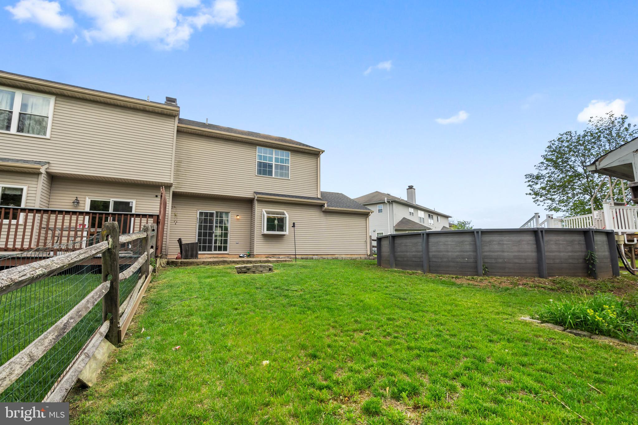 1134 School House Ln