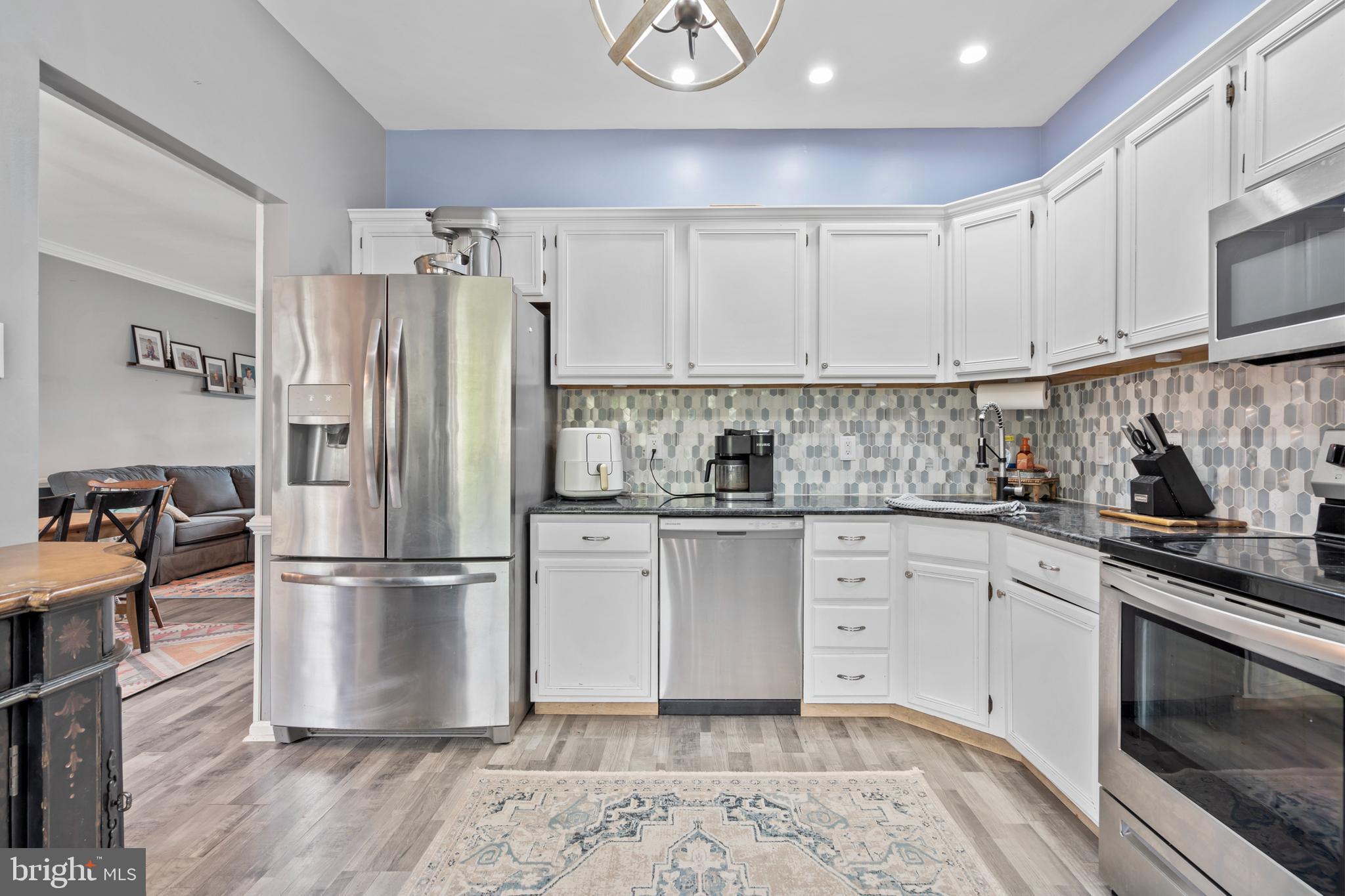 1134 School House Ln