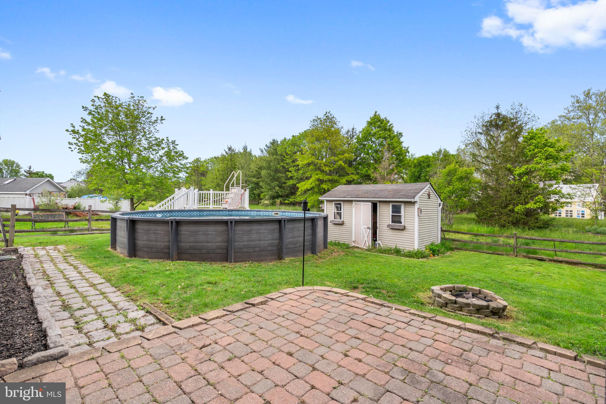 1134 School House Ln