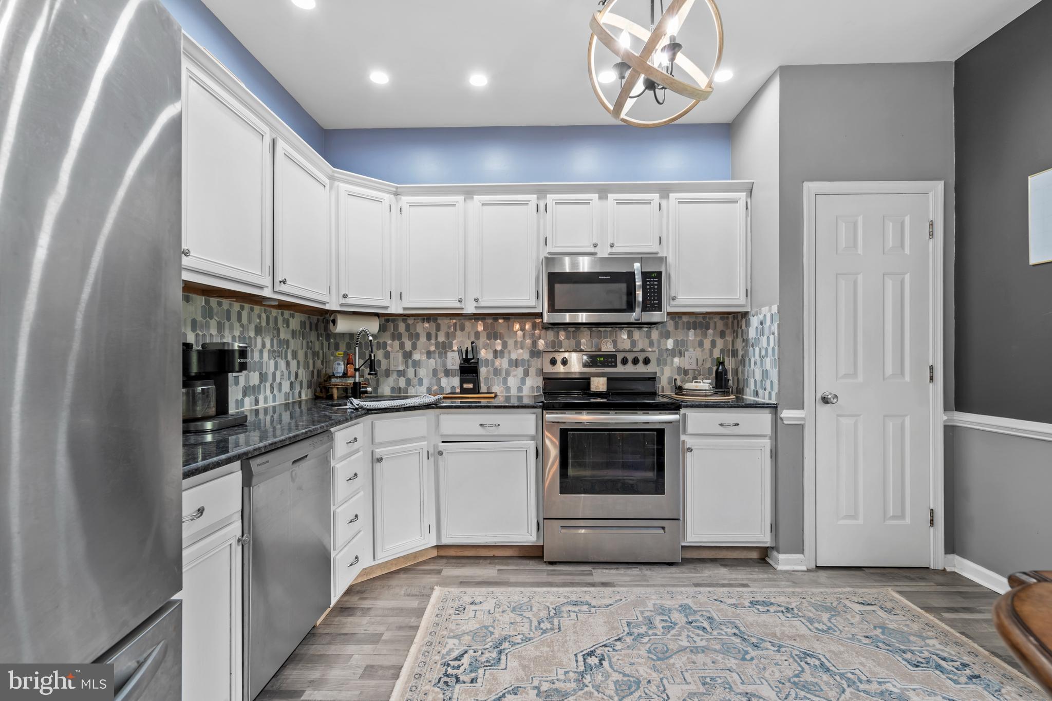 1134 School House Ln