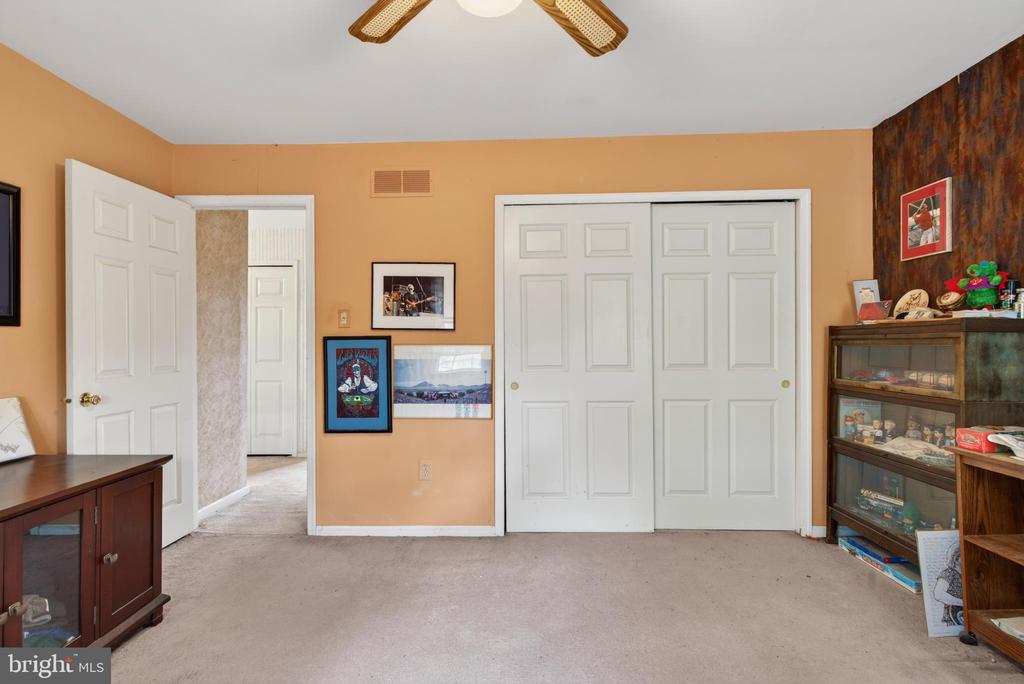 9 RENEE CIRCLE
