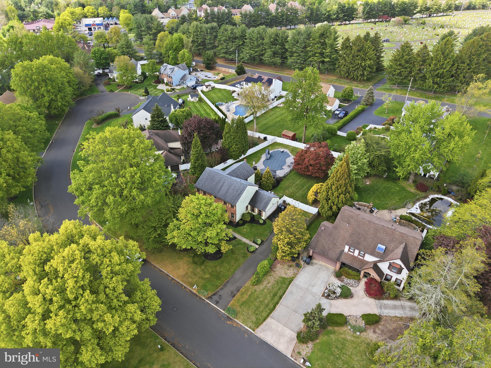 9 RENEE CIRCLE