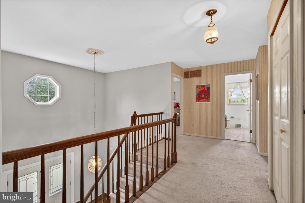 9 RENEE CIRCLE