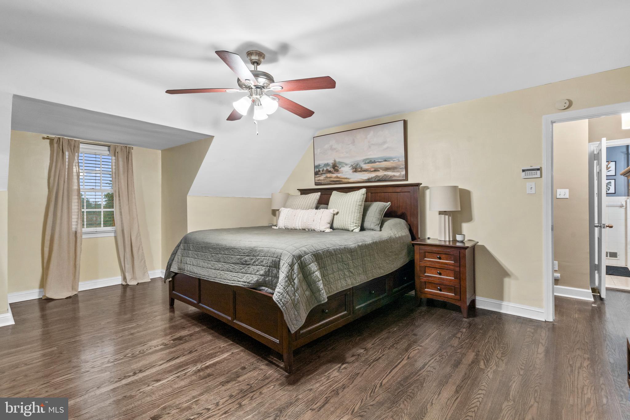 416 GLENDALE CIRCLE
