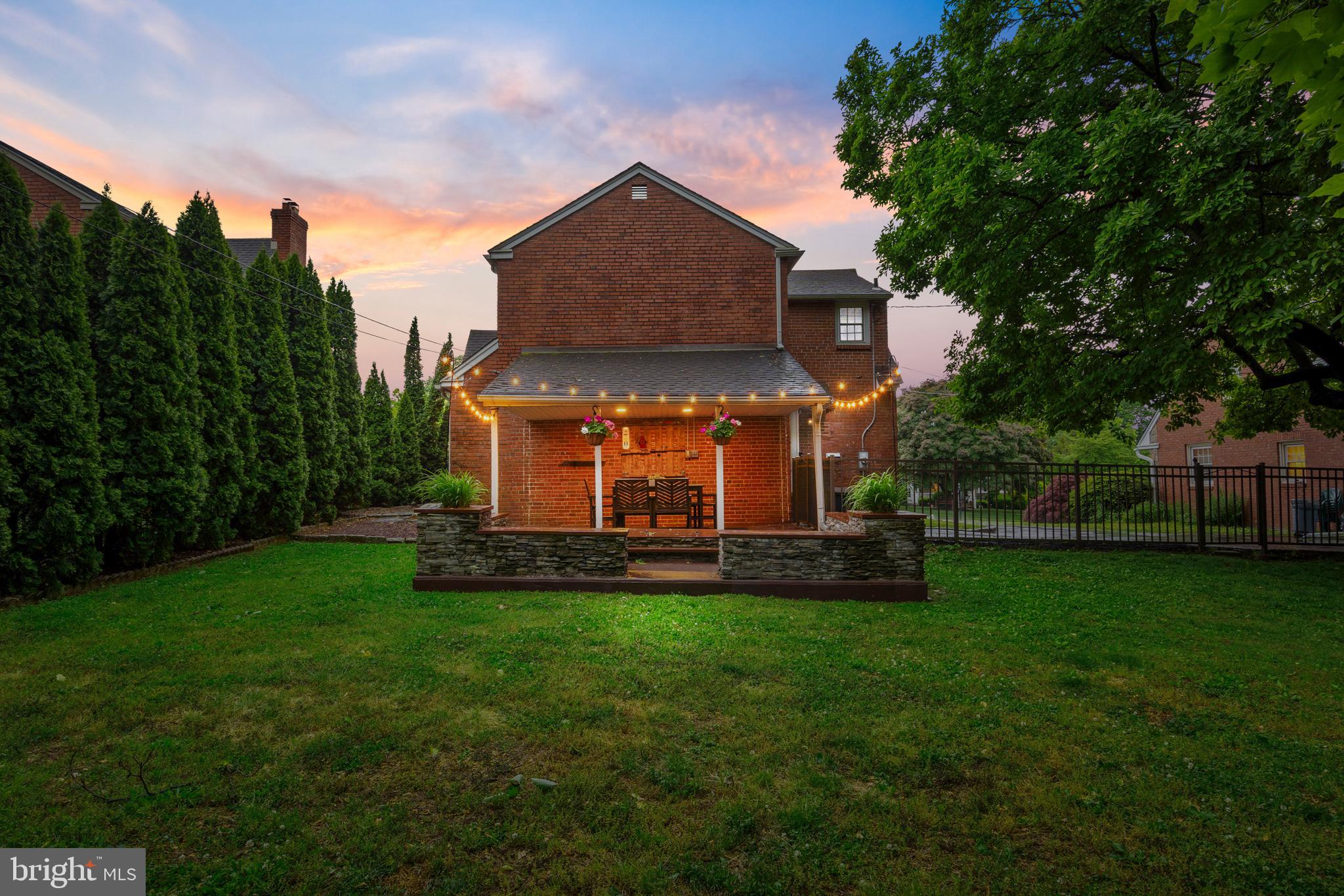 416 GLENDALE CIRCLE