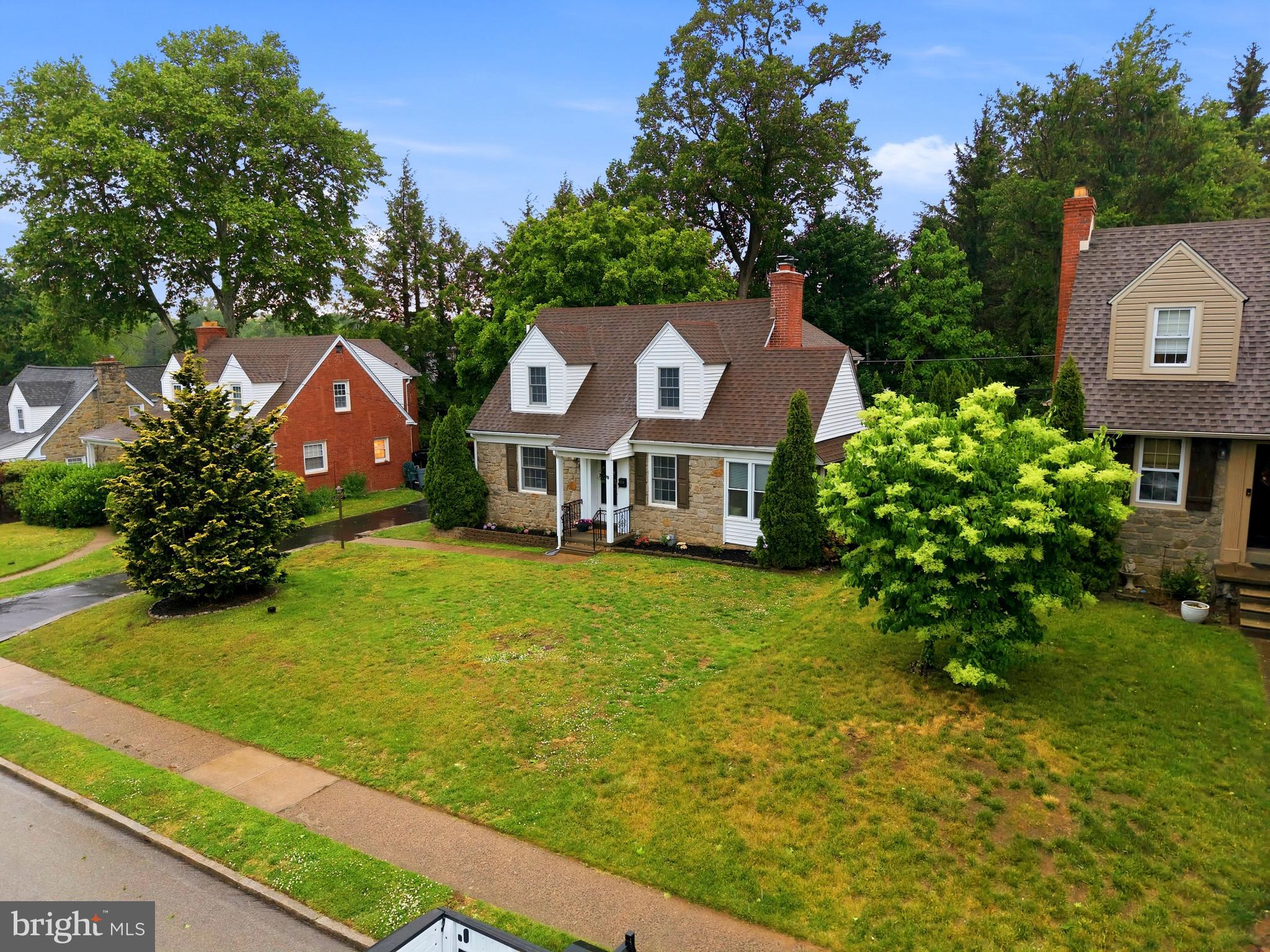 416 GLENDALE CIRCLE