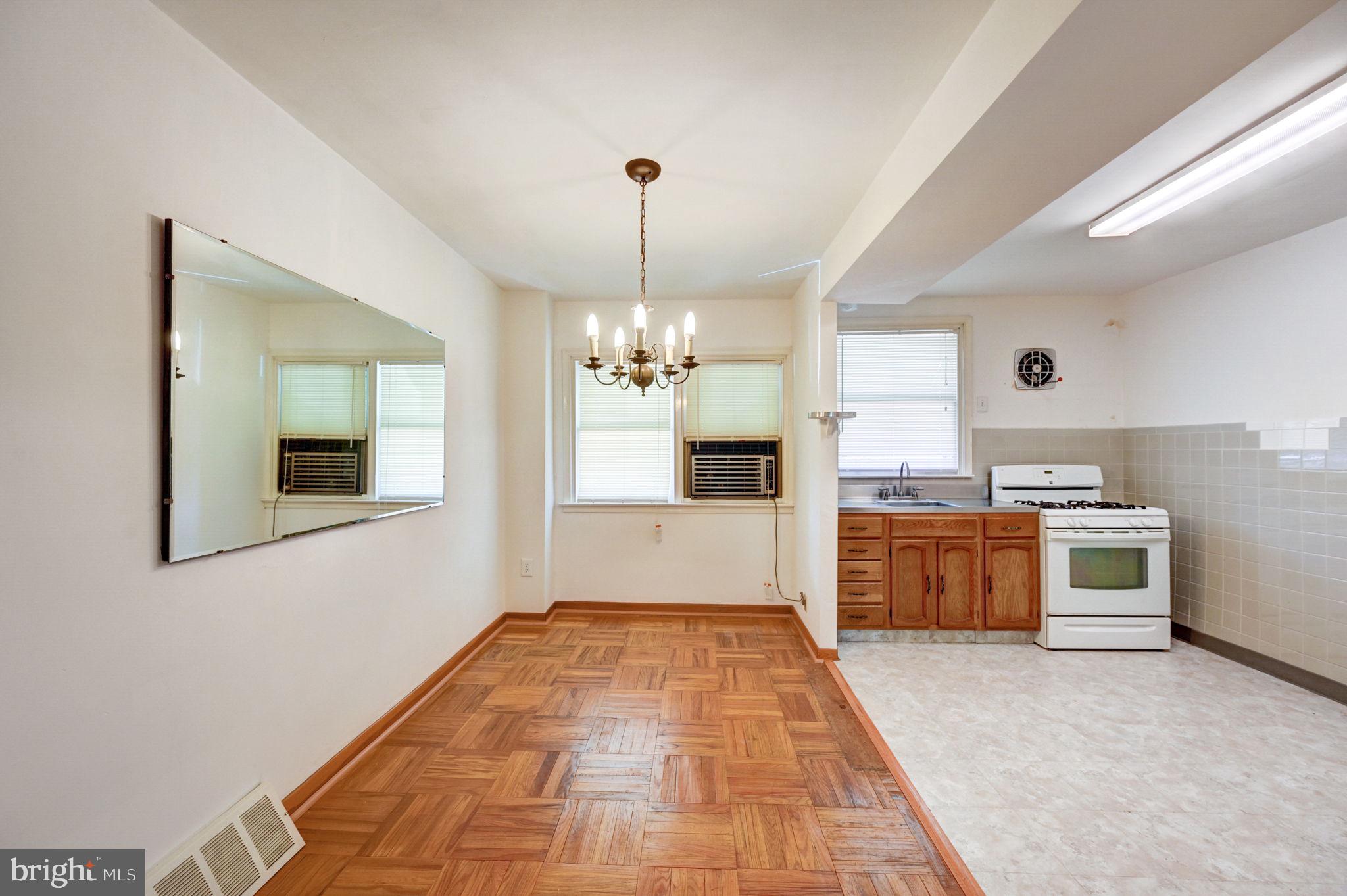 7232 Bustleton Ave
