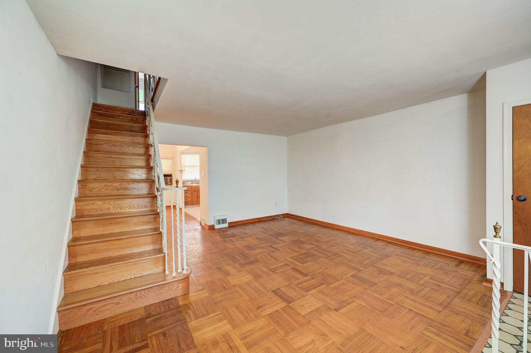 7232 Bustleton Ave