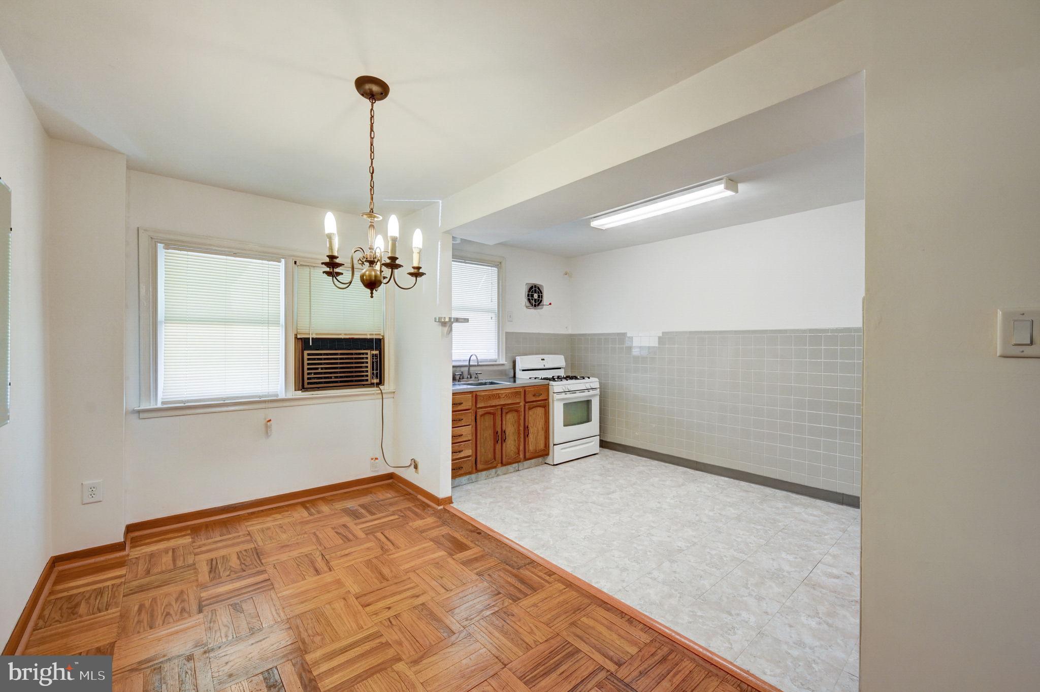 7232 Bustleton Ave