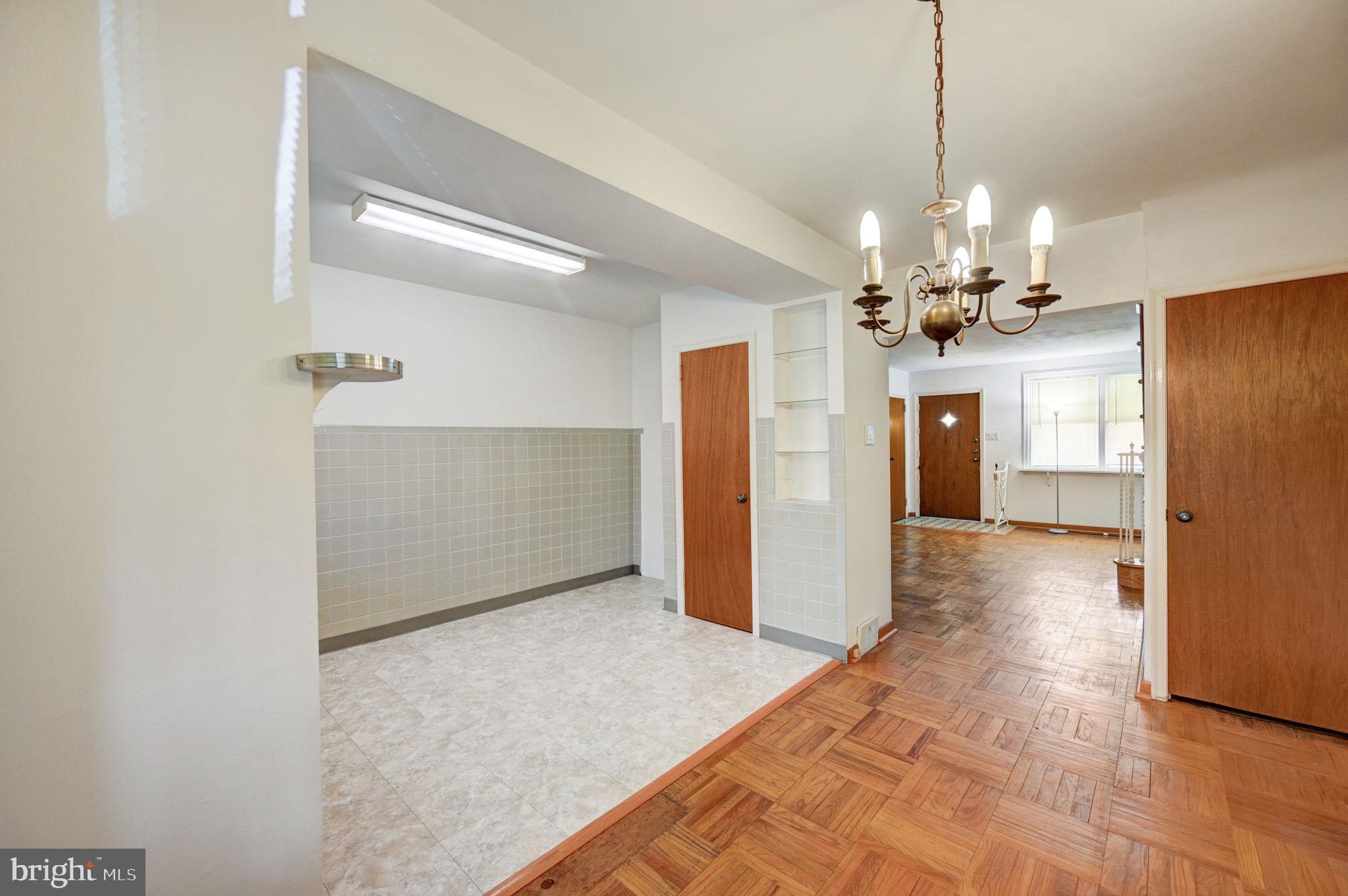 7232 Bustleton Ave