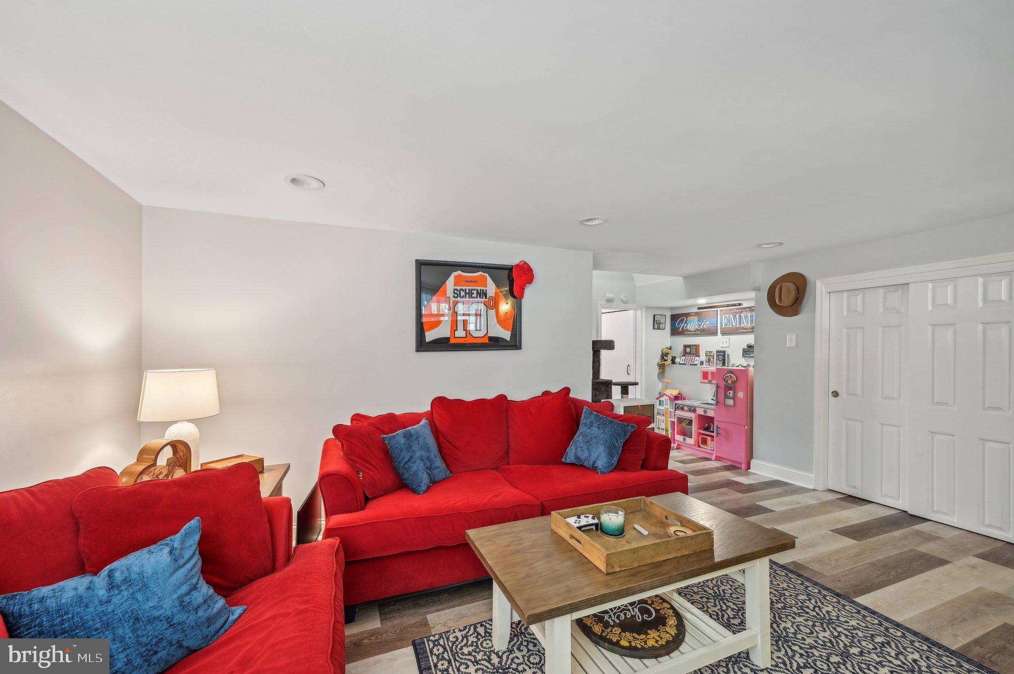 3712 Westhampton Dr