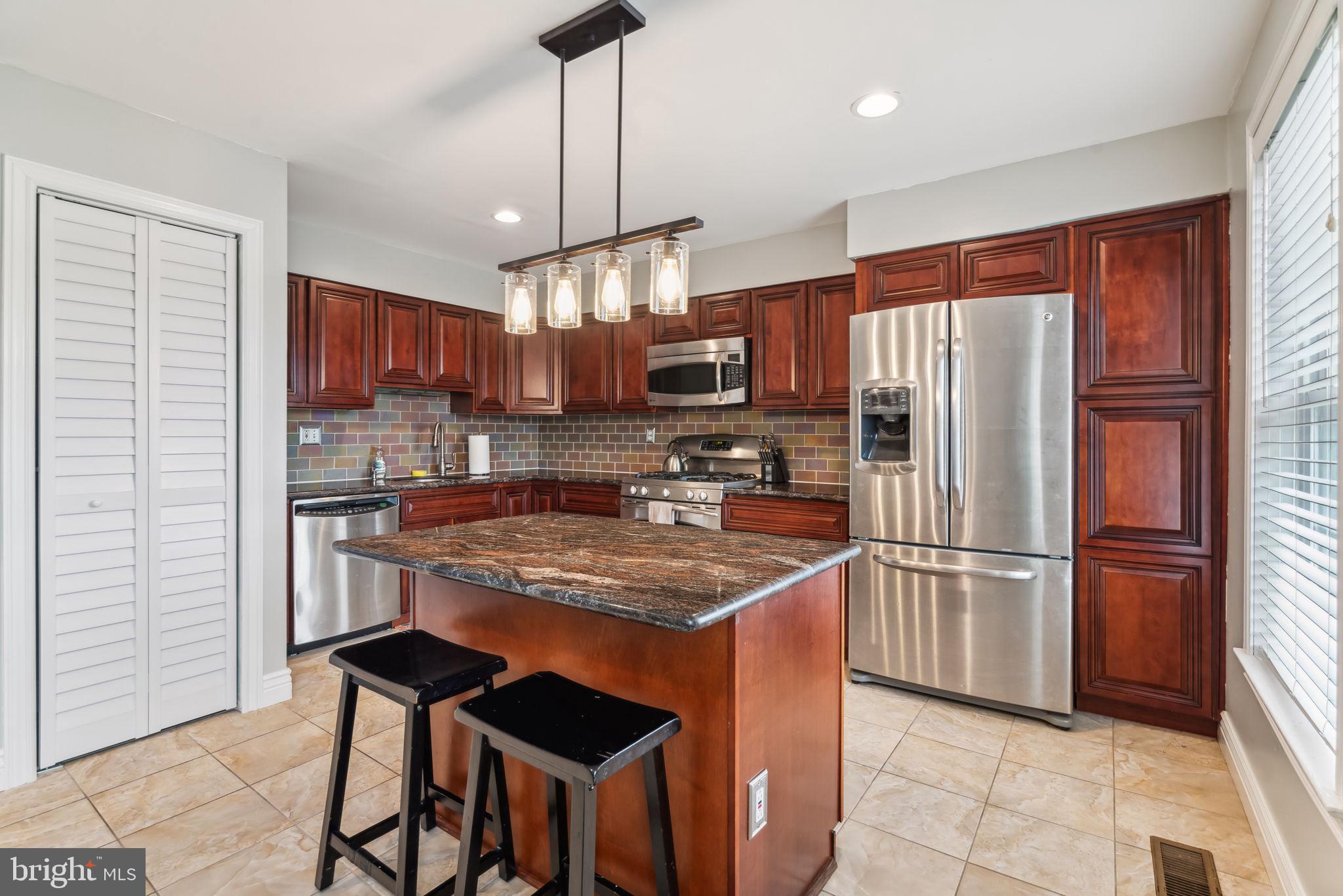 4239 Chalfont Pl