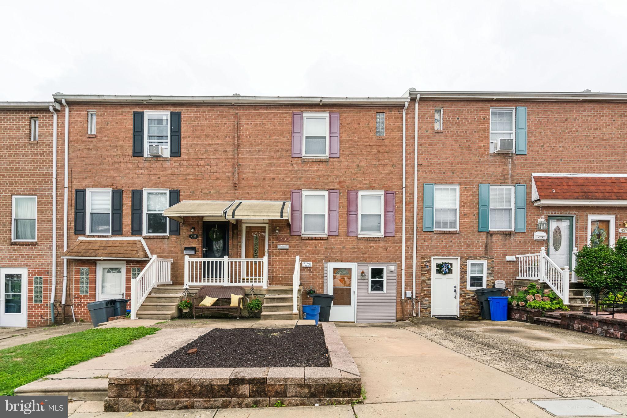 4239 Chalfont Pl