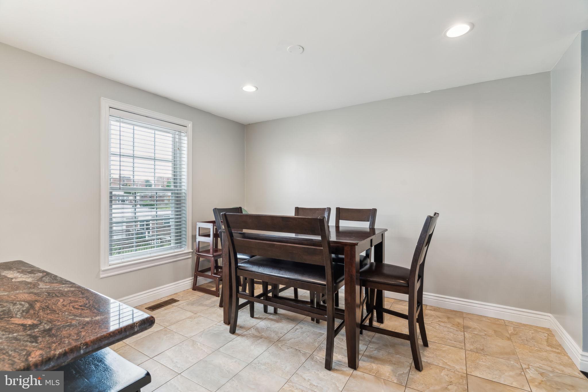 4239 Chalfont Pl