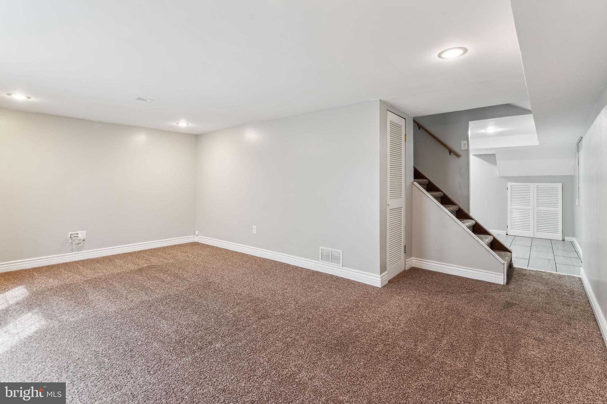 4239 Chalfont Pl