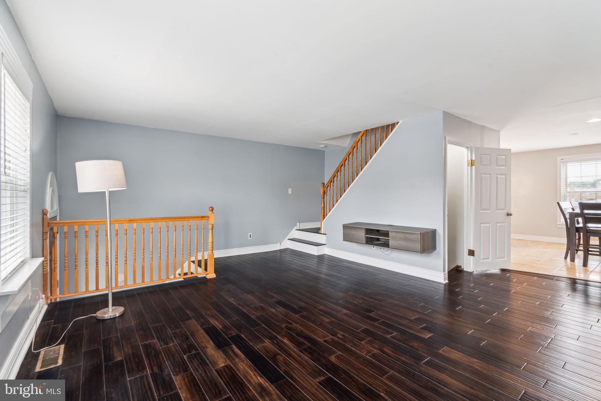 4239 Chalfont Pl