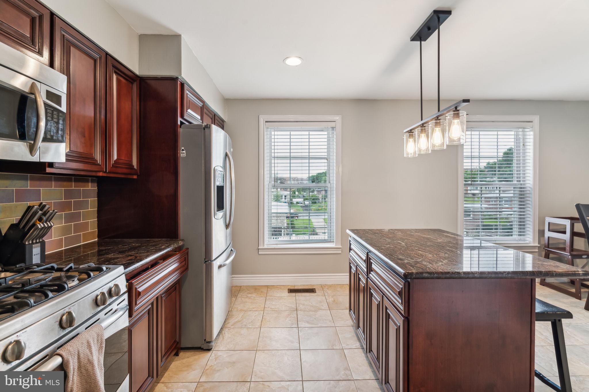 4239 Chalfont Pl