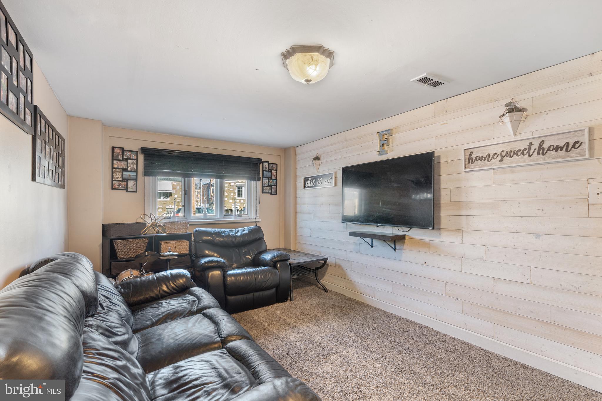 9011 Cloverly Rd