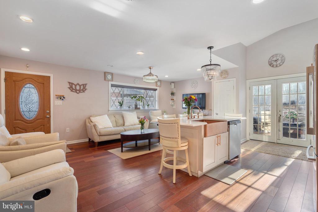 9011 Cloverly Rd