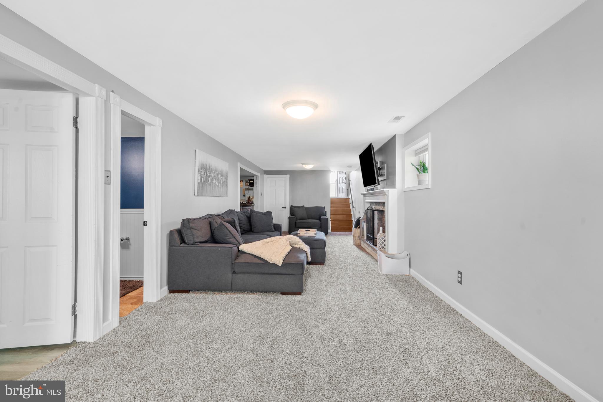 15146 Ina Dr