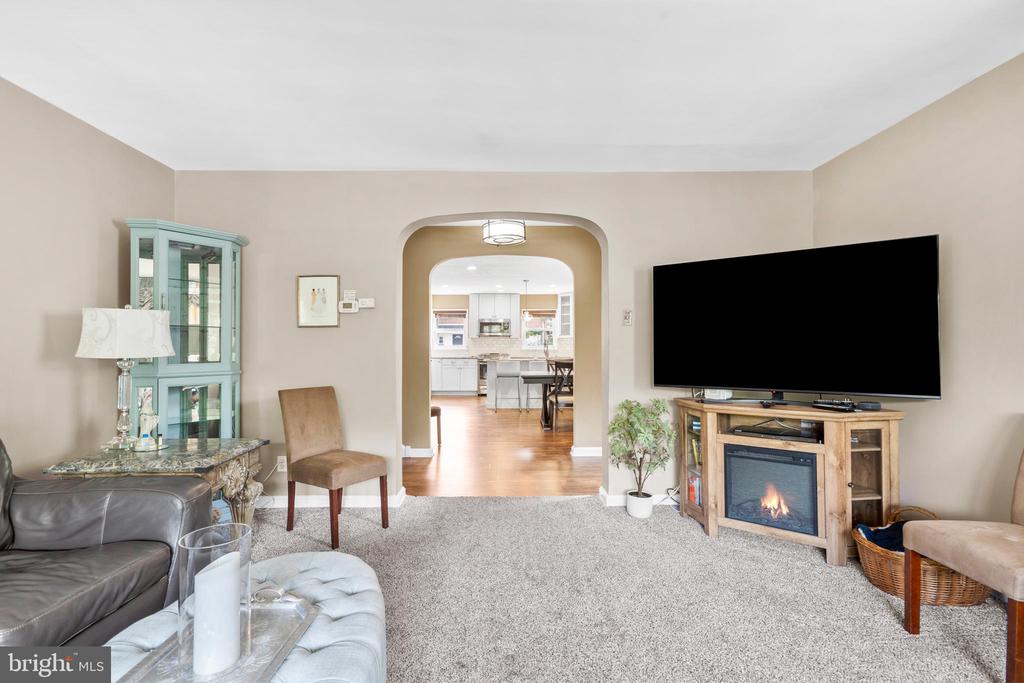 2936 Sandyford Ave
