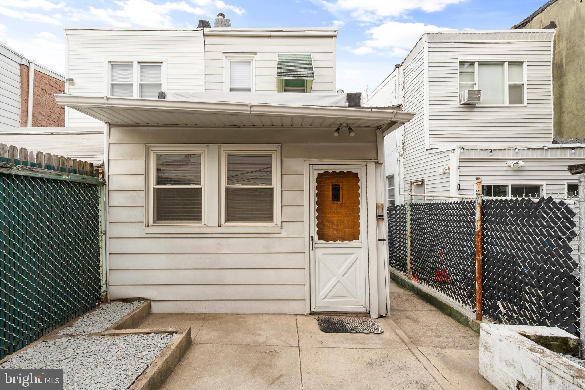 2630 E CLEARFIELD STREET