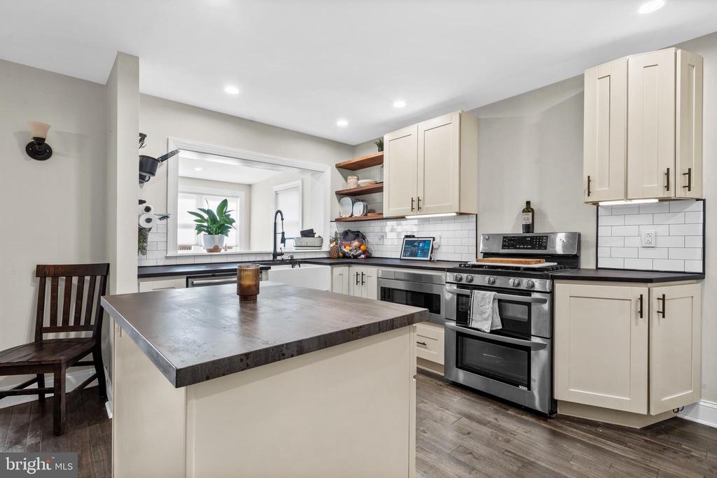 12449 SWEET BRIAR ROAD