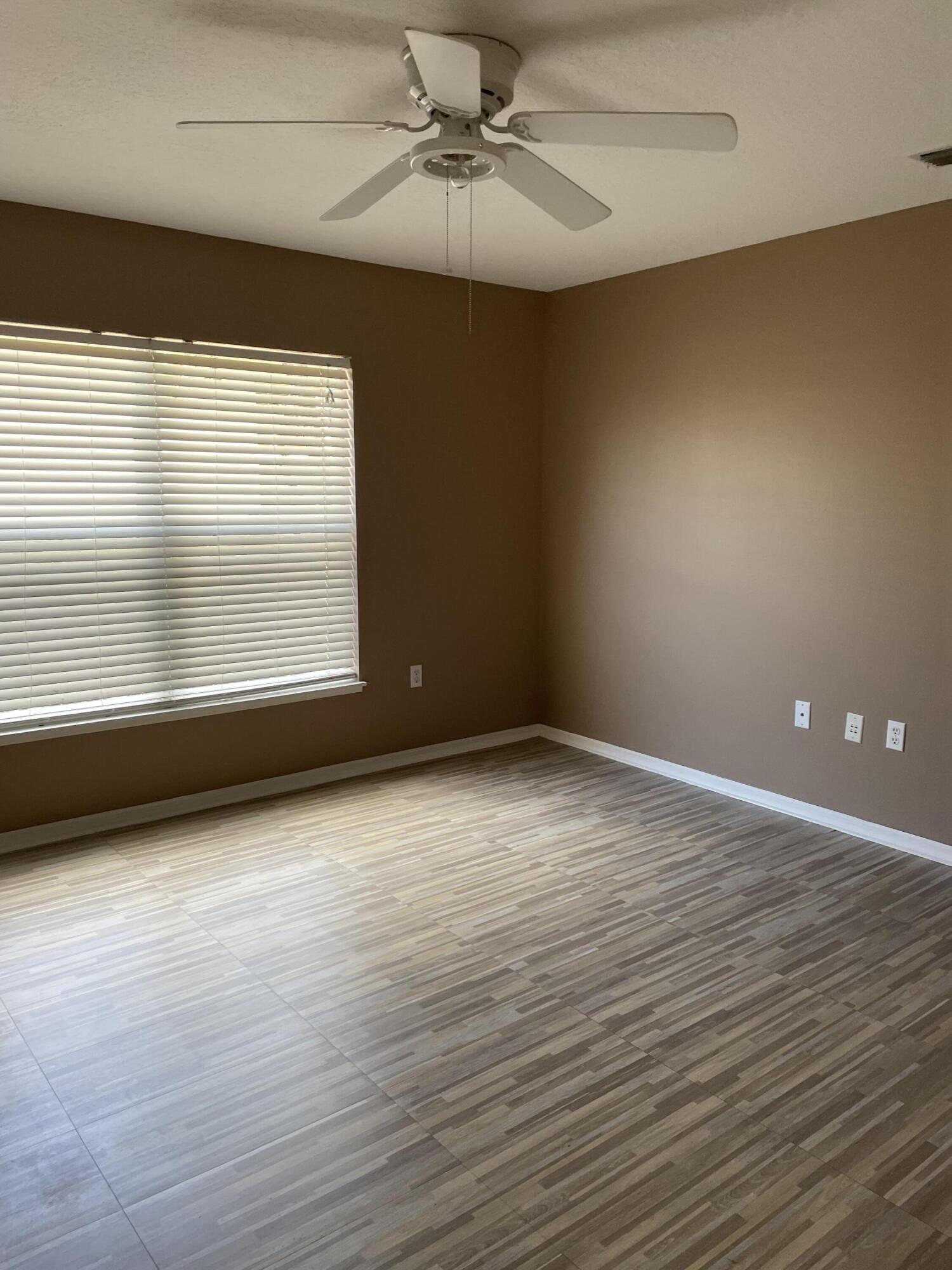 1665 NW Cains Avenue NW, Port Malabar Unit 44