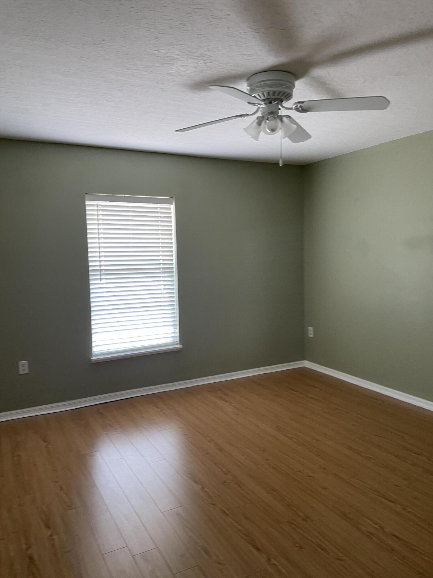 1665 NW Cains Avenue NW, Port Malabar Unit 44