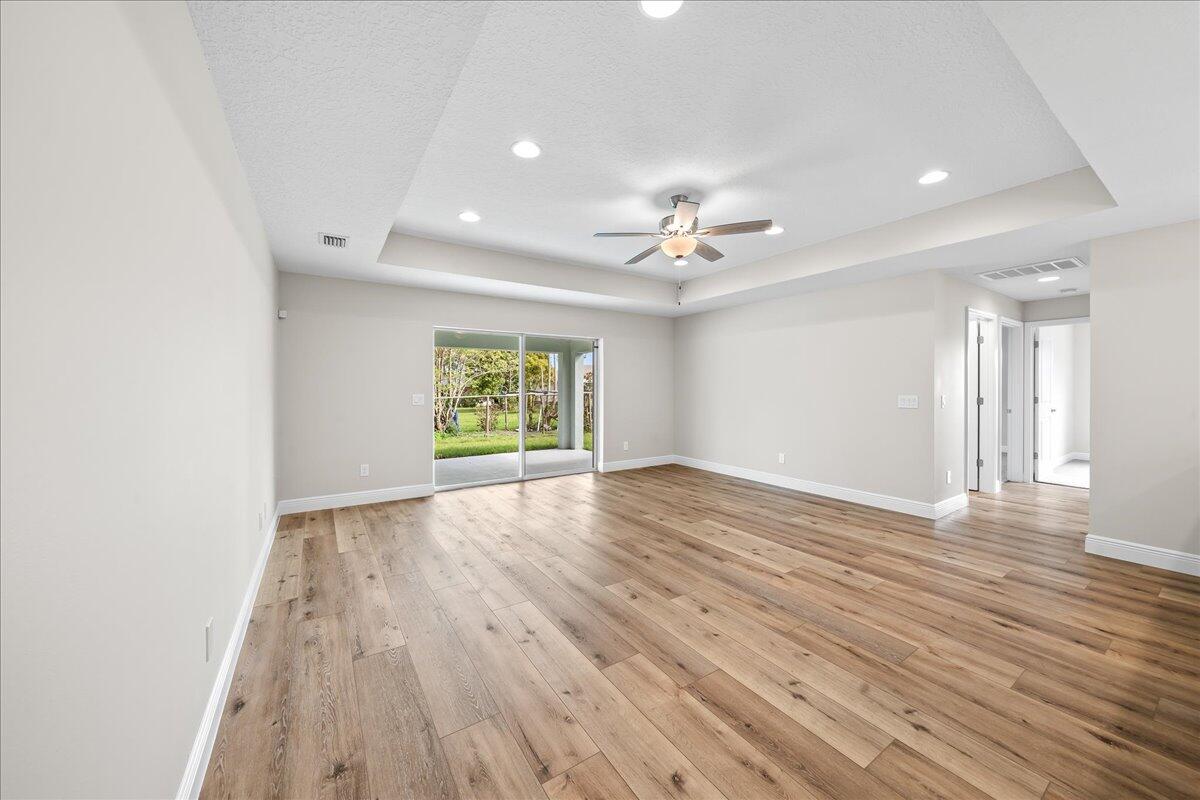 327 Eckert Street SE