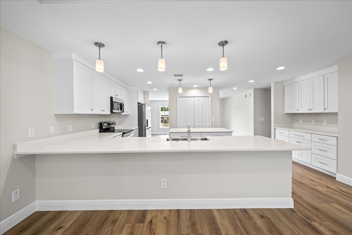 327 Eckert Street SE