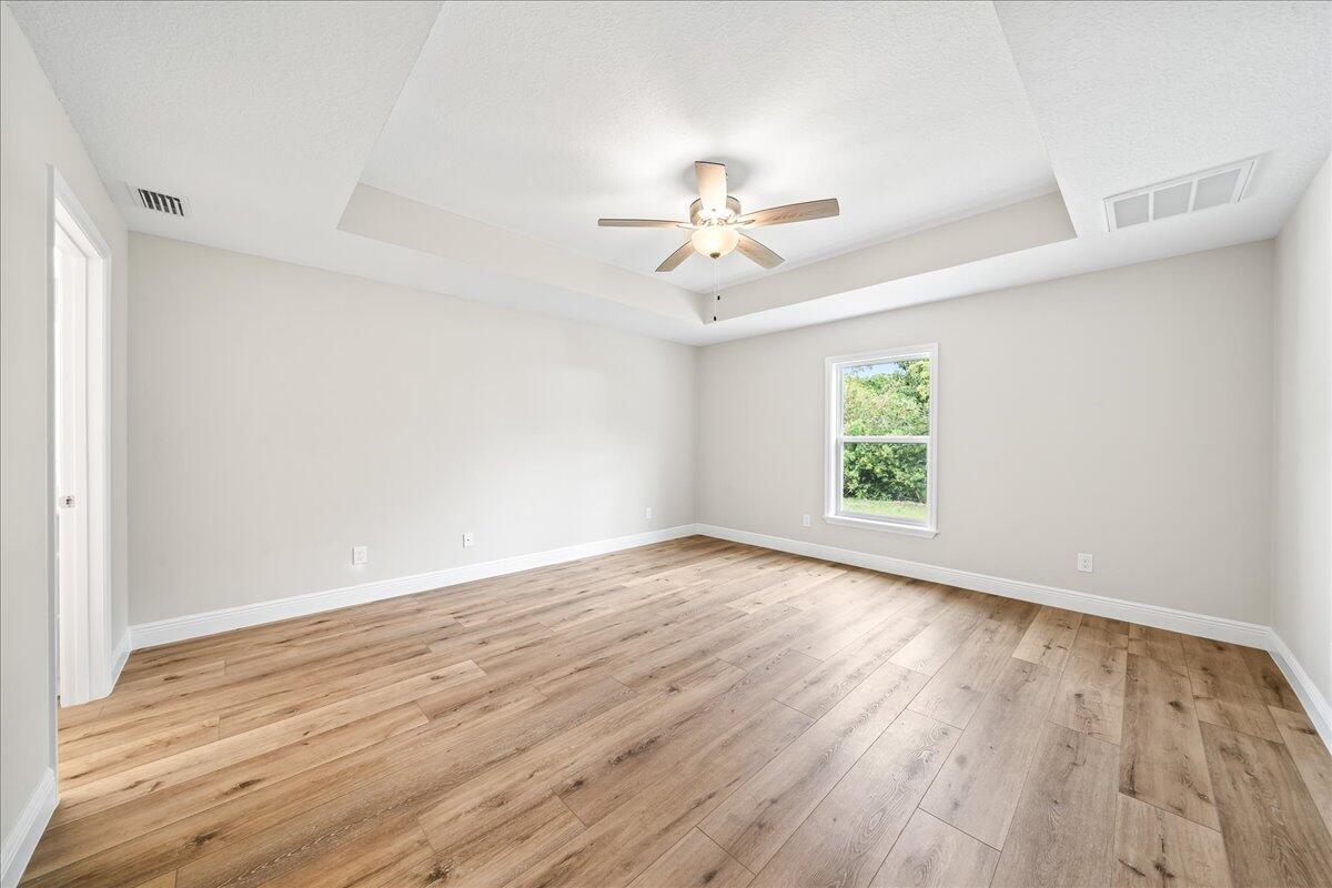 327 Eckert Street SE