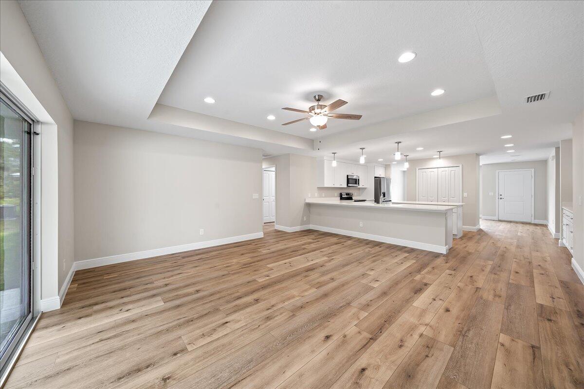 327 Eckert Street SE