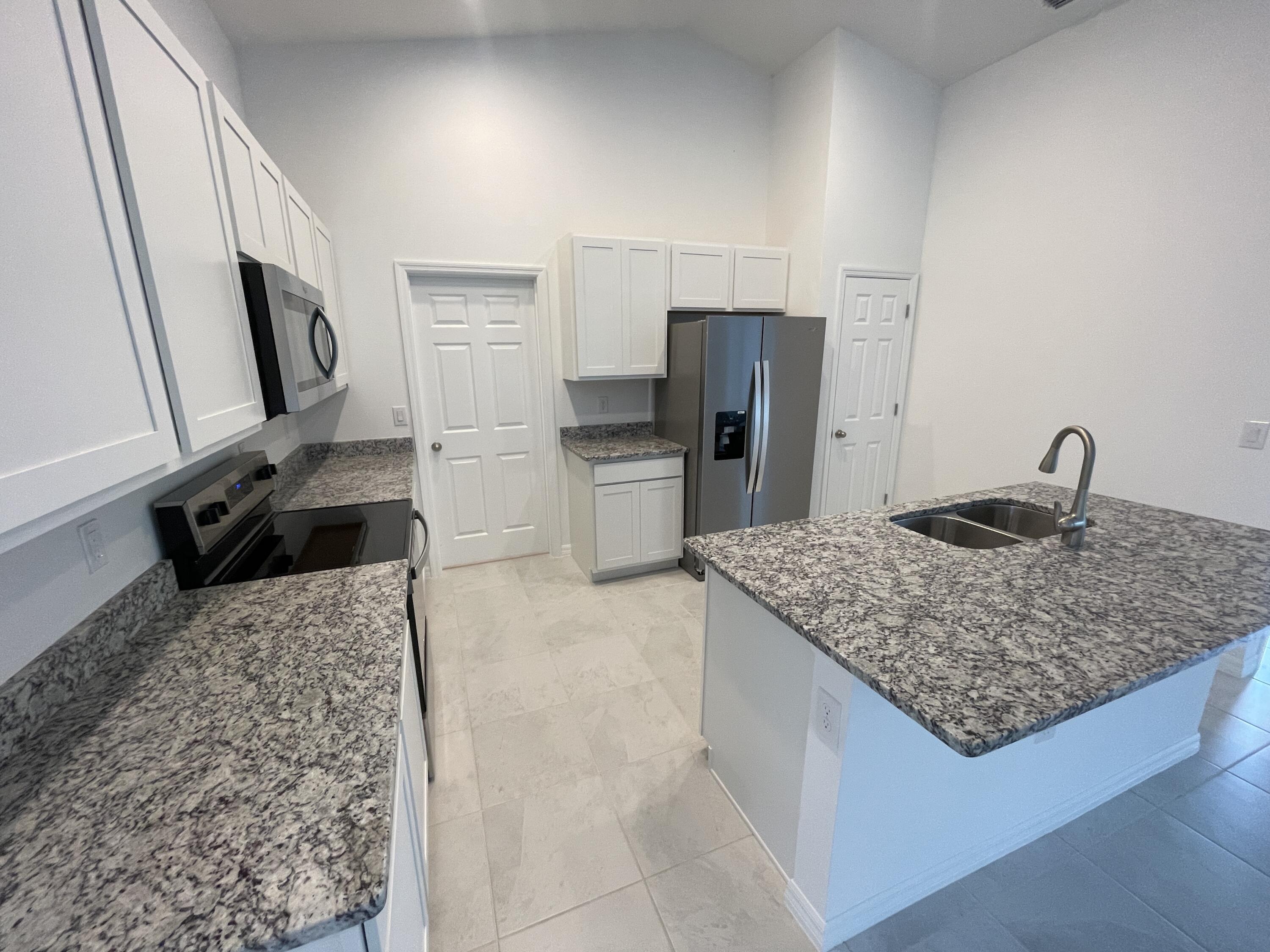 842 Buchanan Avenue SE